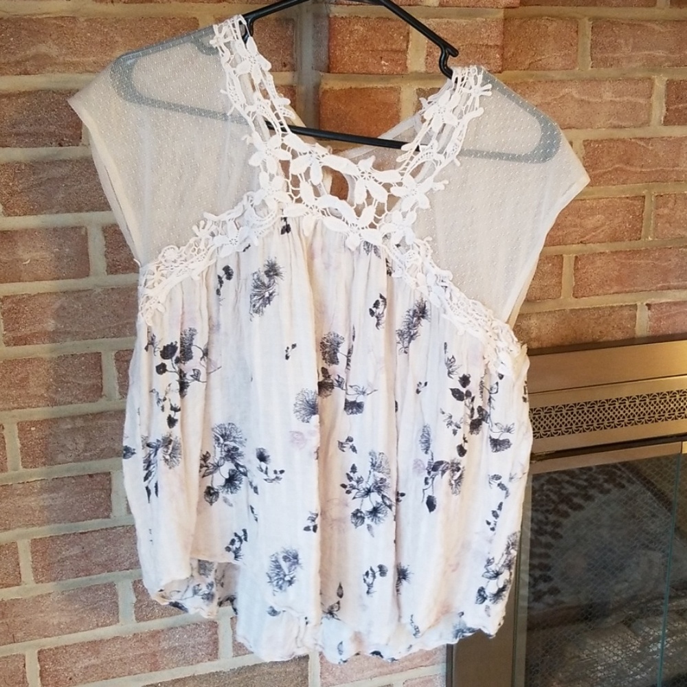 maurices Floral flowy top M